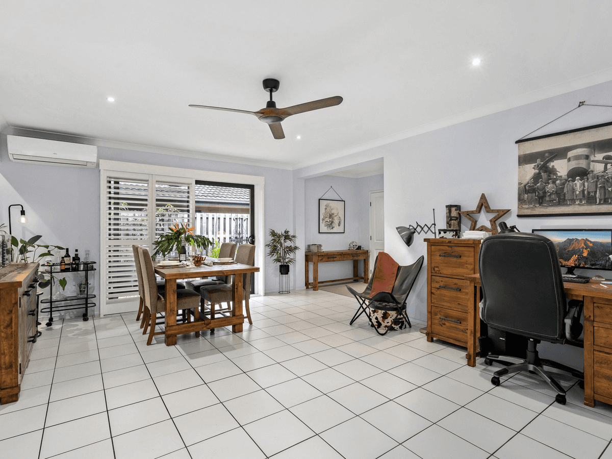 20/2 Catalina Way, UPPER COOMERA, QLD 4209