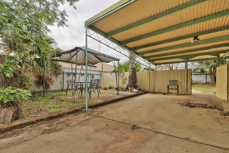 112 Decimus Street, DENILIQUIN, NSW 2710