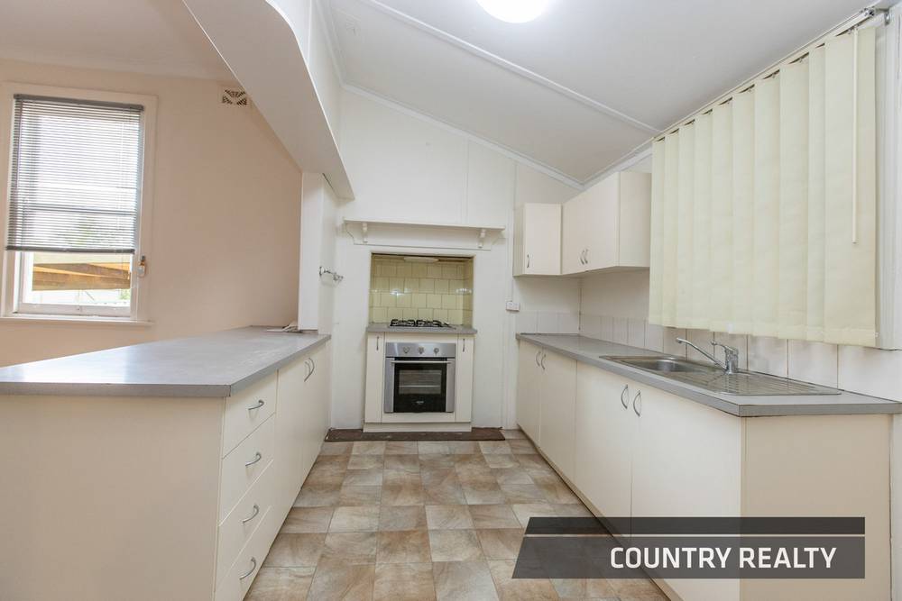 10 Queen Street, NORTHAM, WA 6401