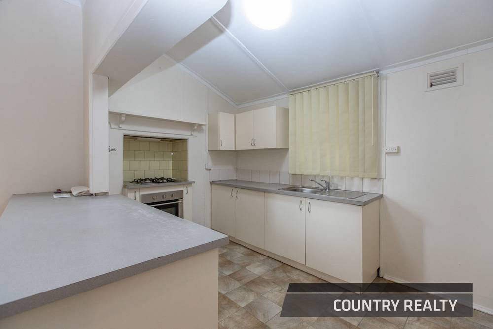 10 Queen Street, NORTHAM, WA 6401
