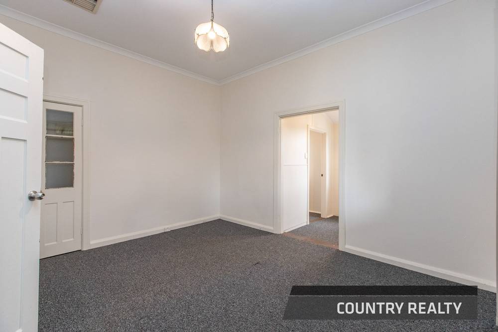 10 Queen Street, NORTHAM, WA 6401