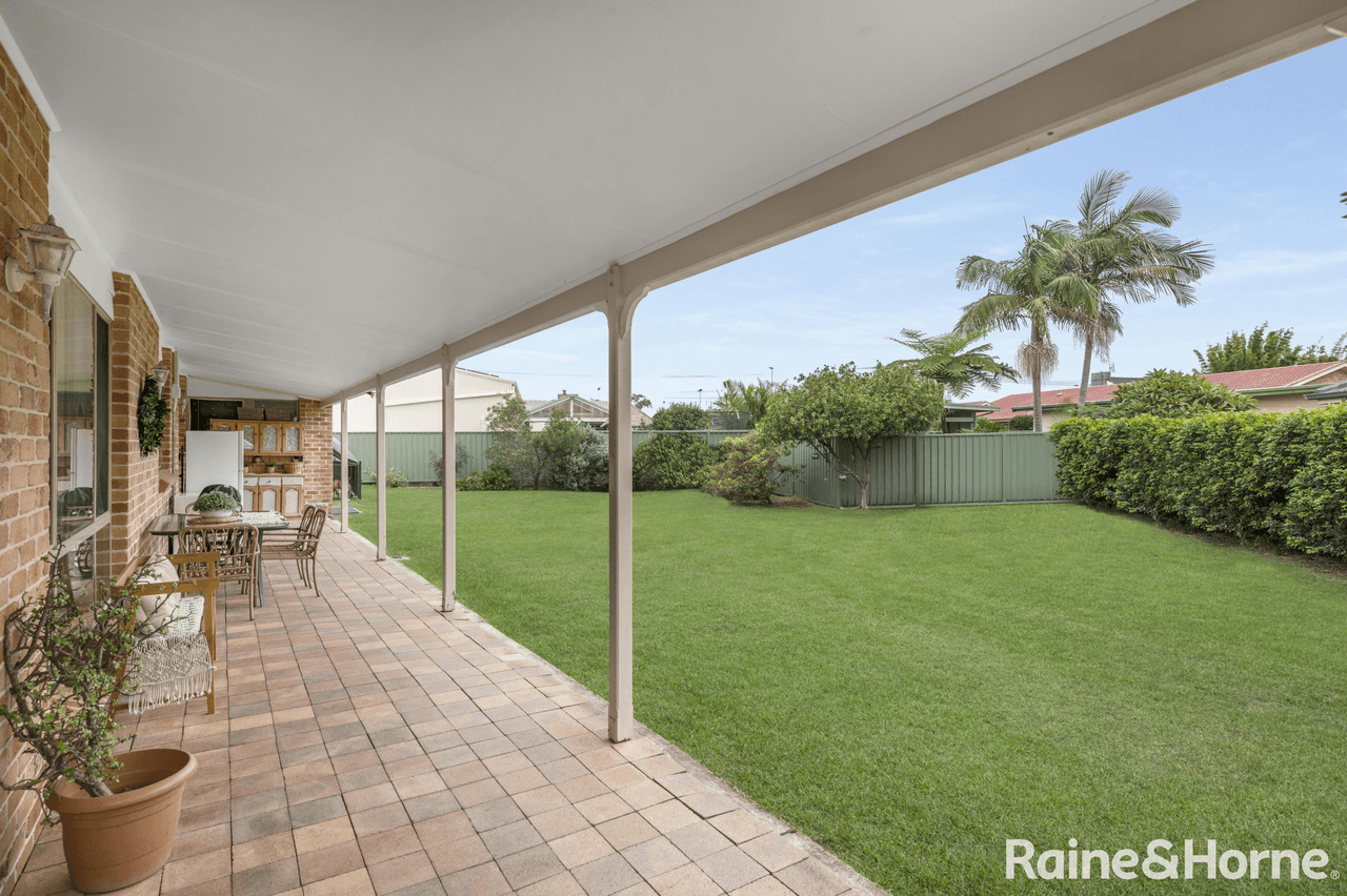 5 Gray Close, SHOALHAVEN HEADS, NSW 2535