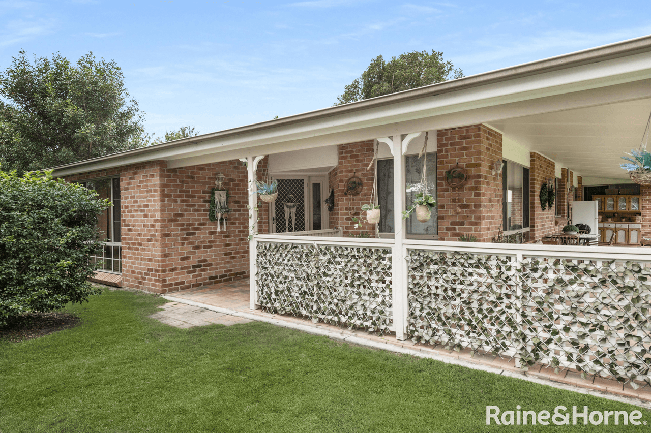 5 Gray Close, SHOALHAVEN HEADS, NSW 2535