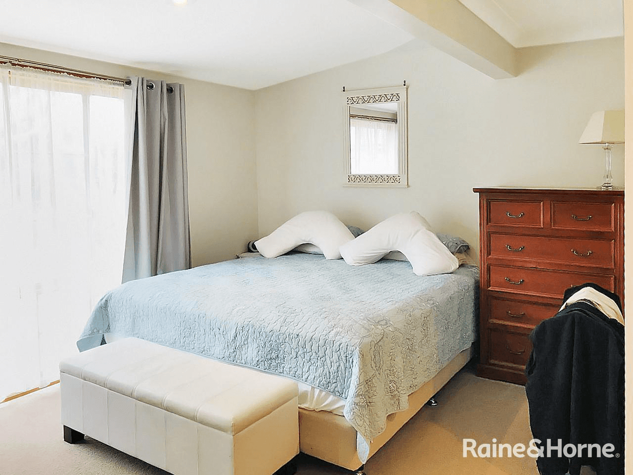 5 Gray Close, SHOALHAVEN HEADS, NSW 2535