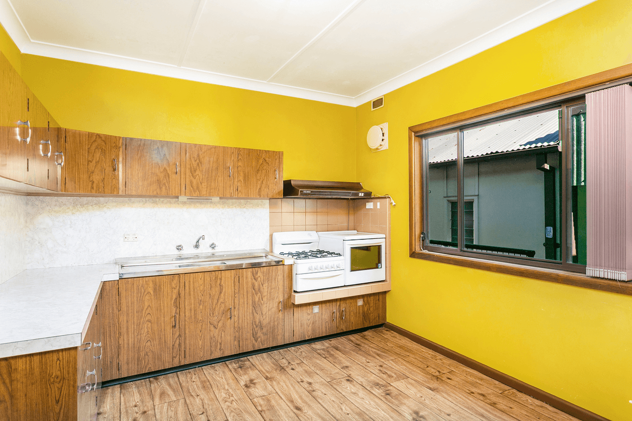 19 Griffiths Street, OAK FLATS, NSW 2529