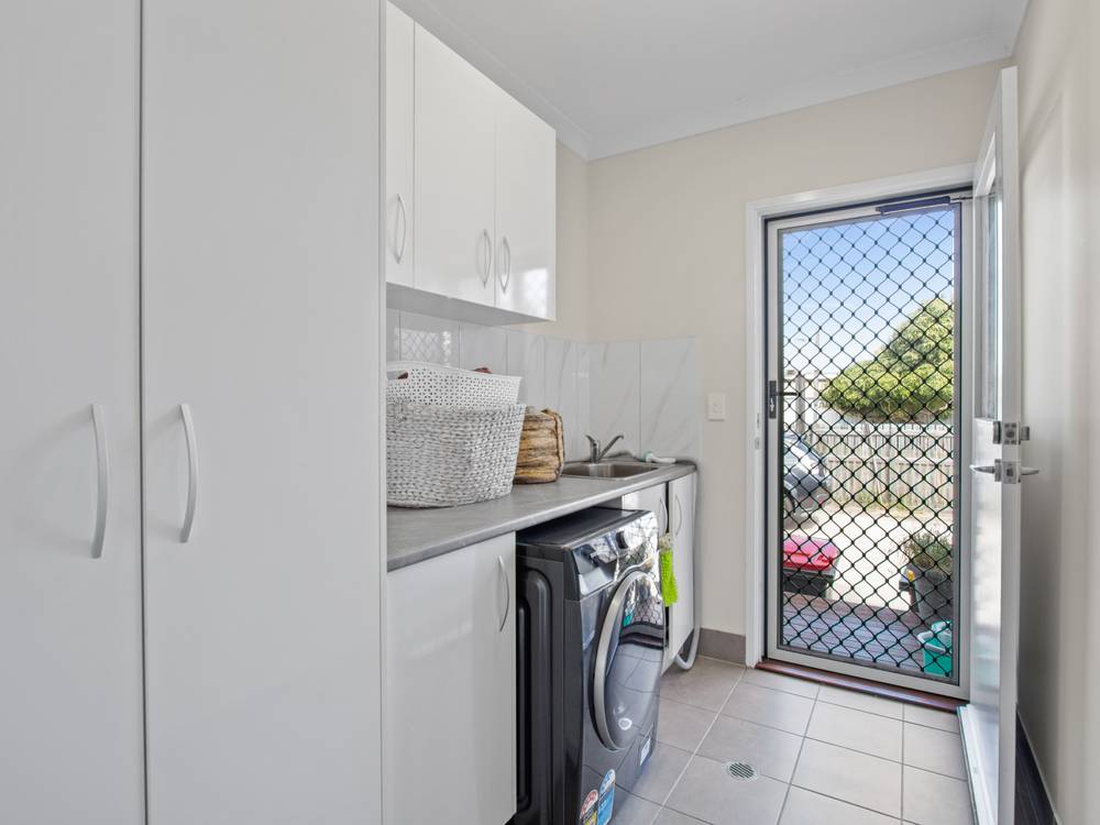 7a Pilot Street, Urangan, QLD 4655