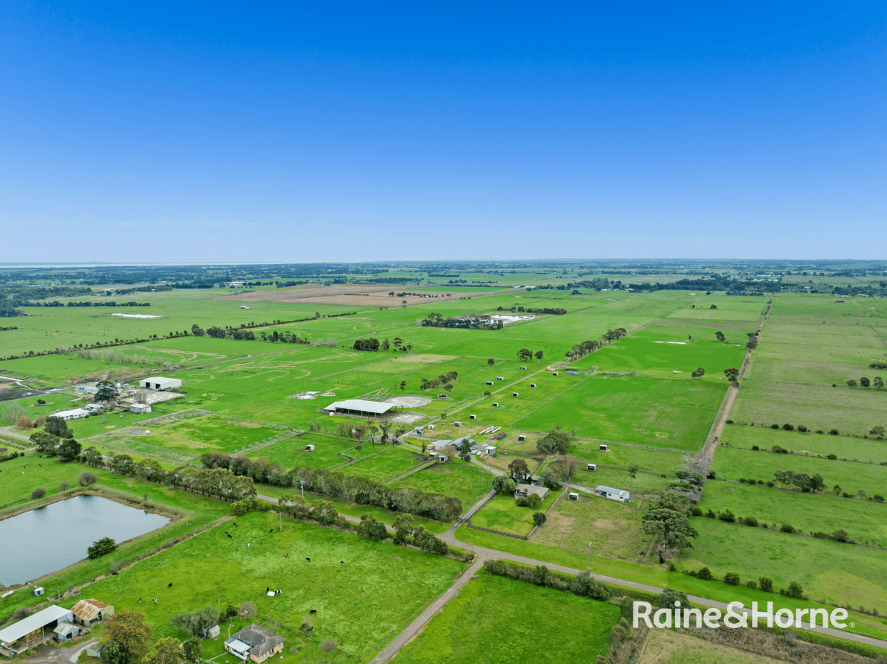 145 Eight Mile Road, NAR NAR GOON, VIC 3812