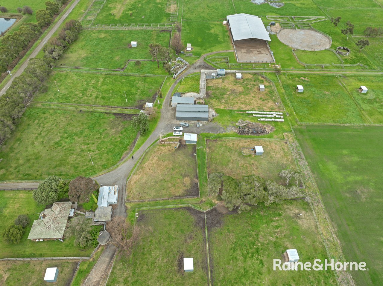 145 Eight Mile Road, NAR NAR GOON, VIC 3812