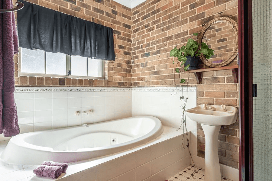11 Bian Court, OCEAN SHORES, NSW 2483