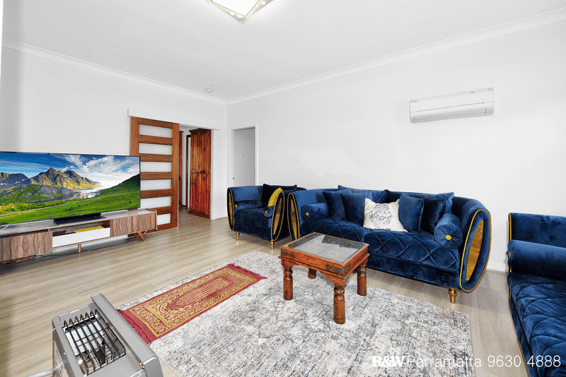 17 Crossland Street, MERRYLANDS, NSW 2160