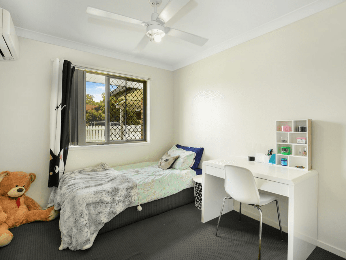 1 Mulla Cl, RIVERHILLS, QLD 4074