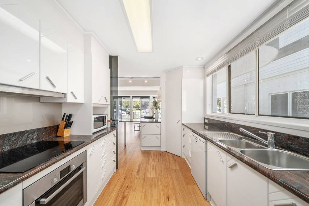 21 Kennedy Esplanade, SCARBOROUGH, QLD 4020