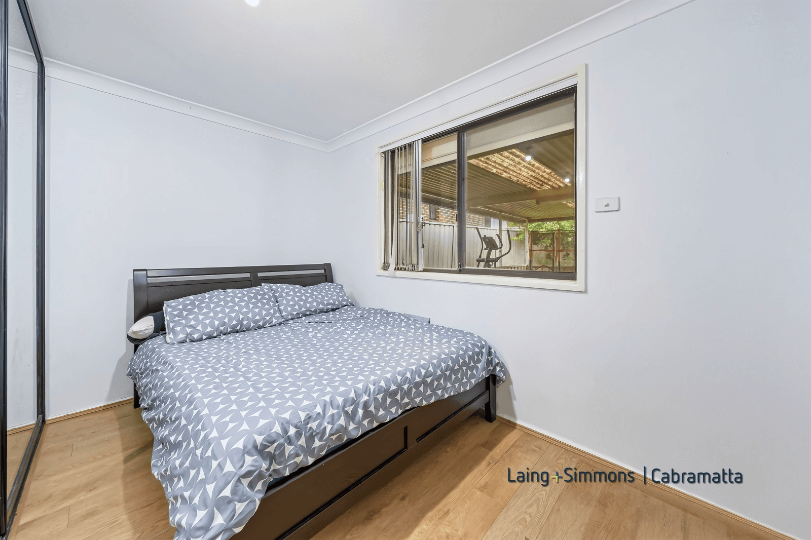 15 Firth Avenue, Green Valley, NSW 2168