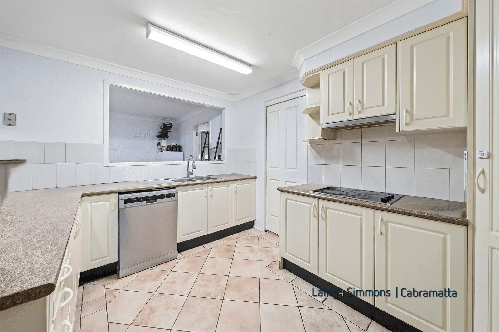 15 Firth Avenue, Green Valley, NSW 2168