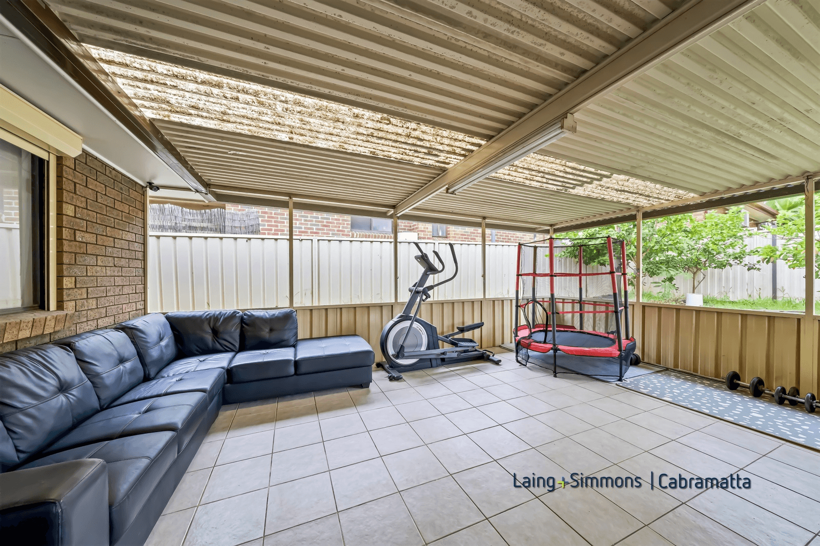 15 Firth Avenue, Green Valley, NSW 2168