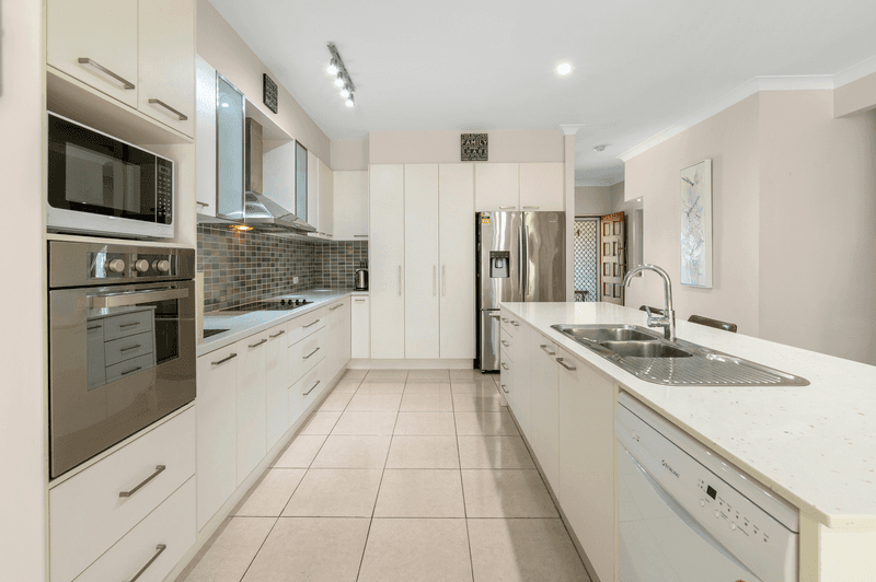 537 Reserve Road, UPPER COOMERA, QLD 4209