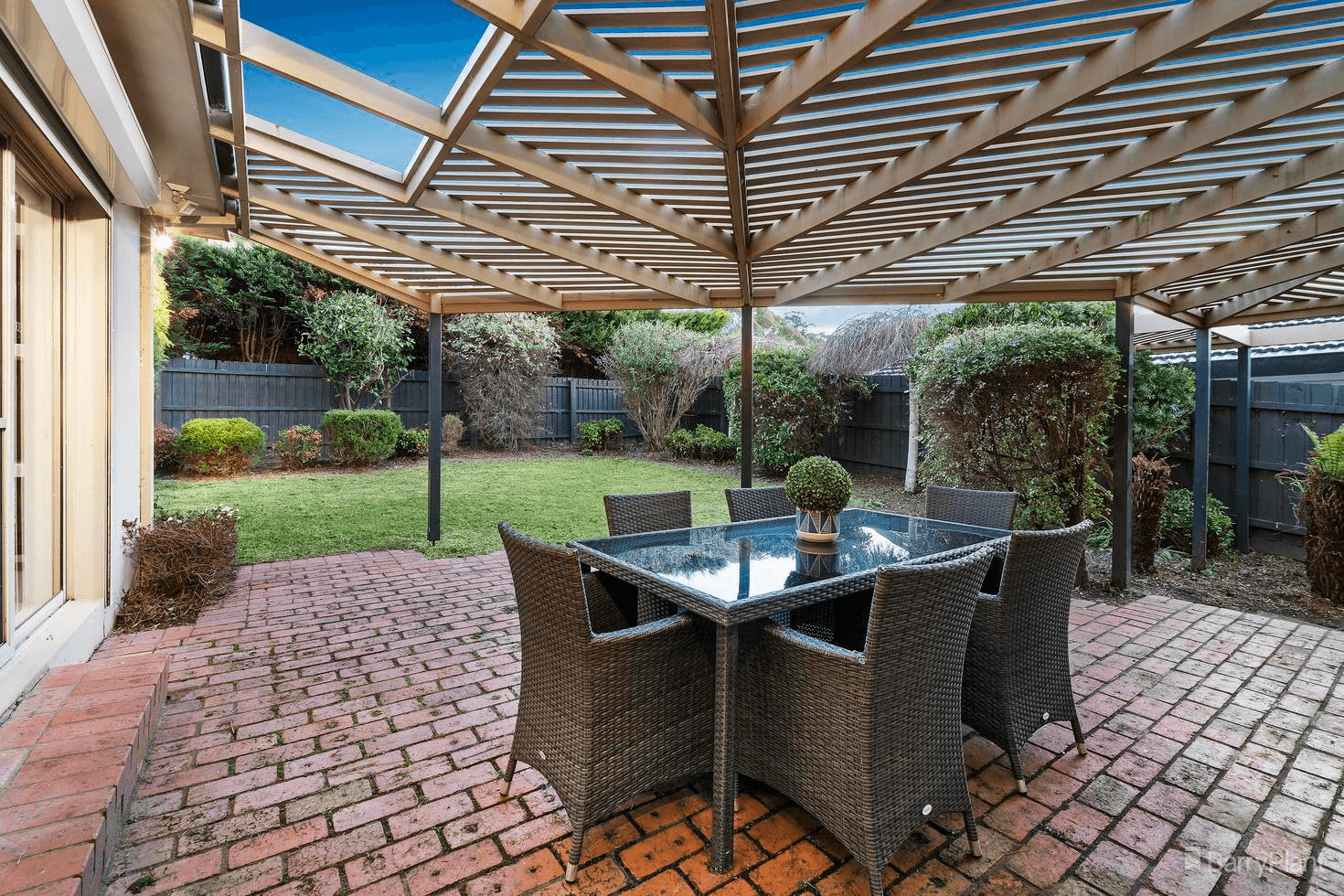 7 Peppermint Court, DONCASTER EAST, VIC 3109