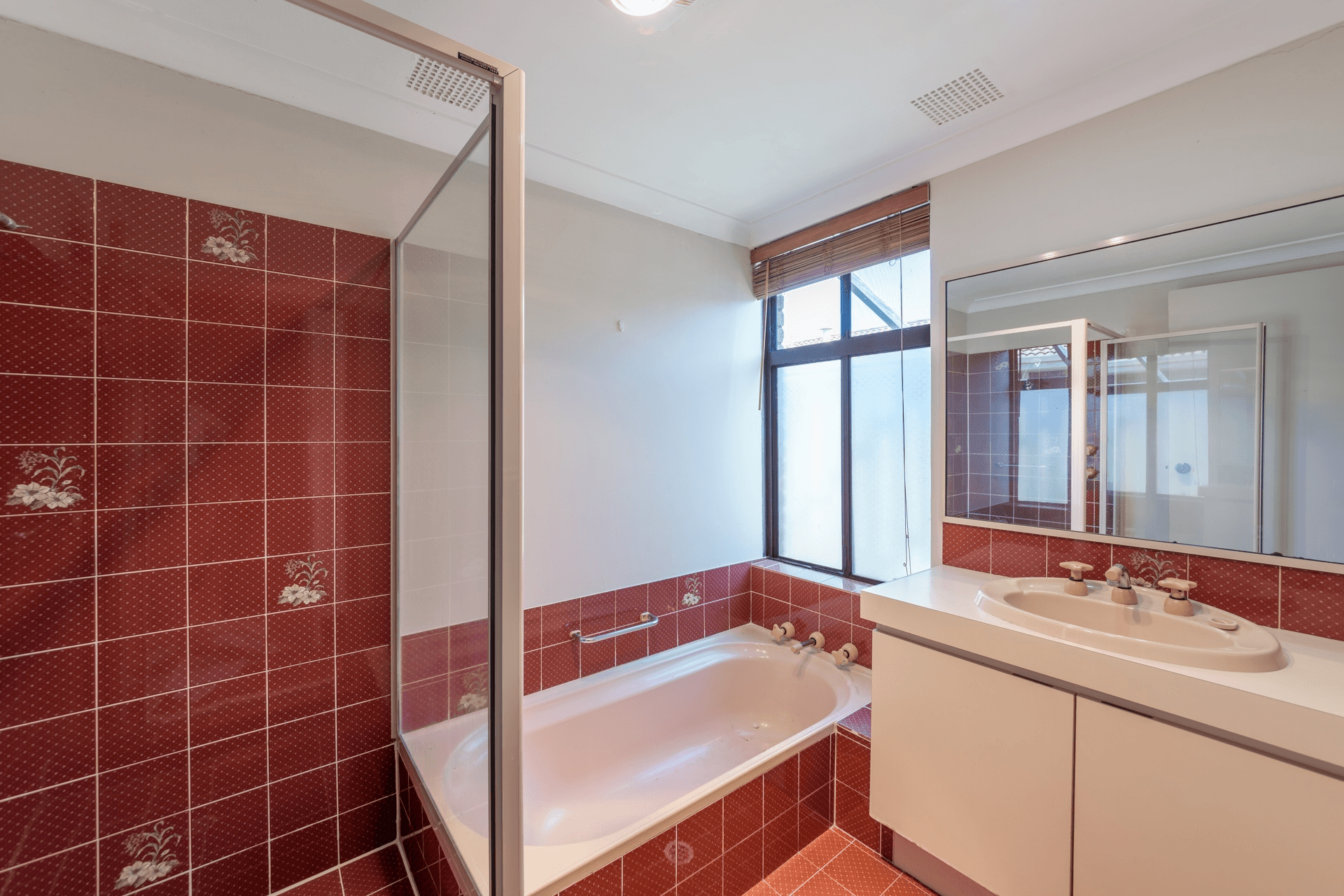 21 Hanson Way, Dudley Park, WA 6210