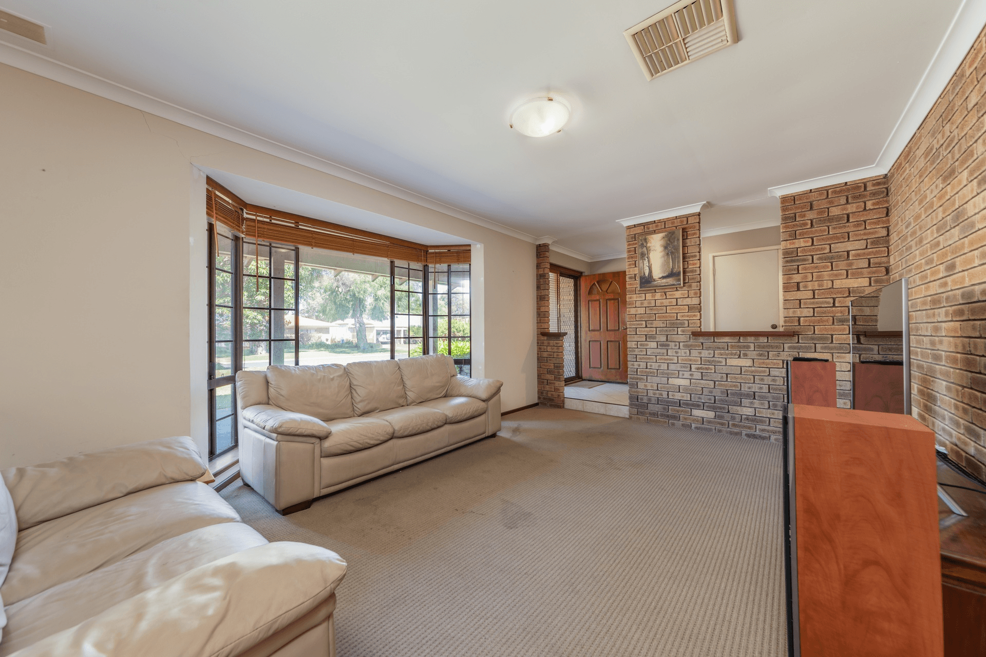 21 Hanson Way, Dudley Park, WA 6210