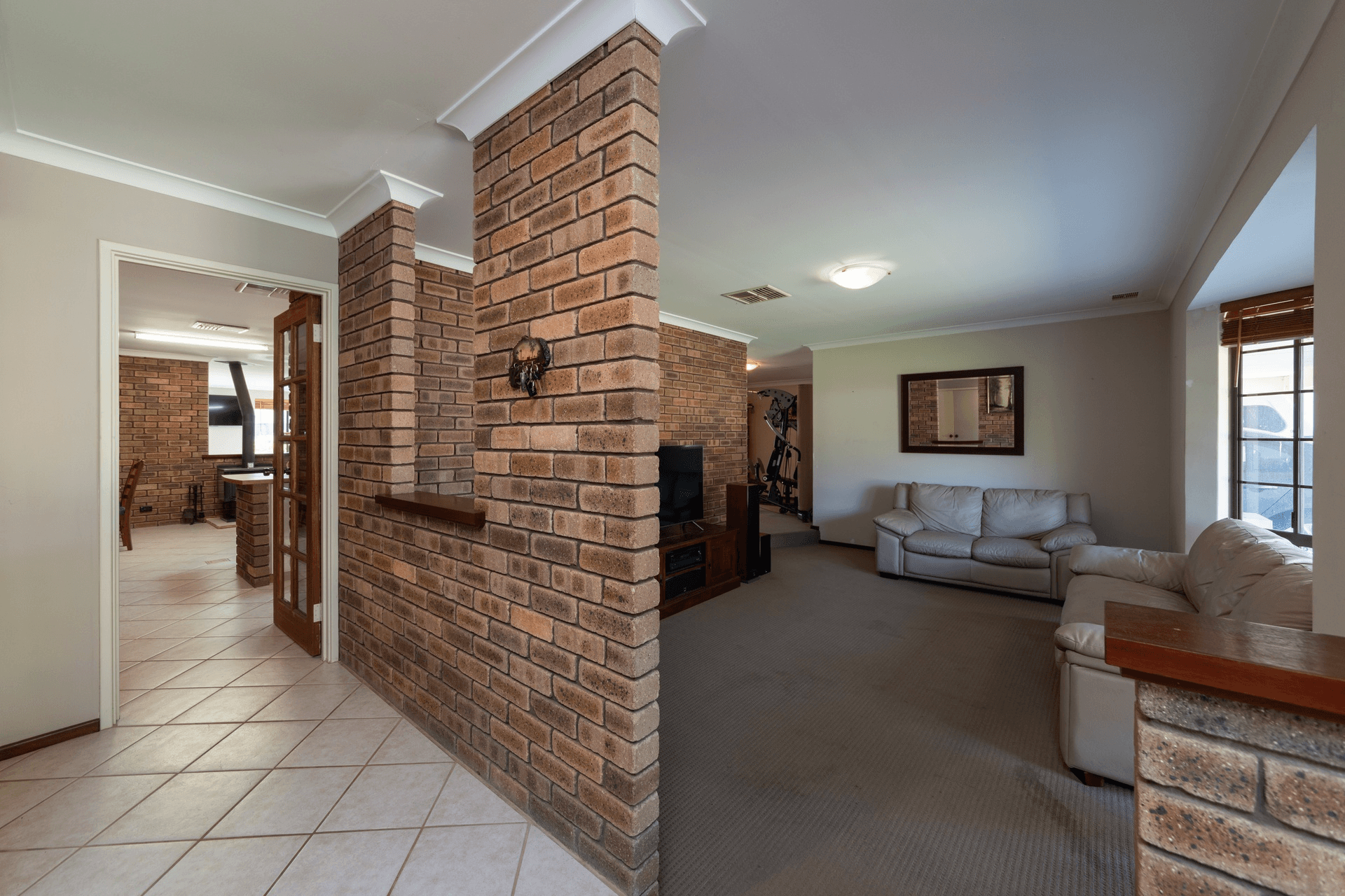 21 Hanson Way, Dudley Park, WA 6210