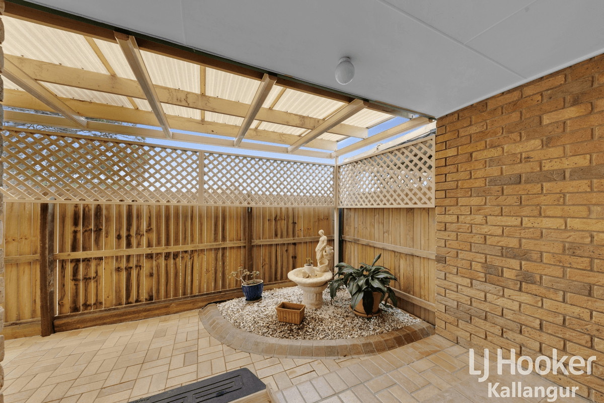 1/61 Ellen Street, WOODY POINT, QLD 4019