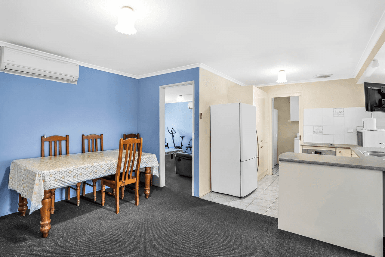 4 Walsh Close, Edensor Park, NSW 2176