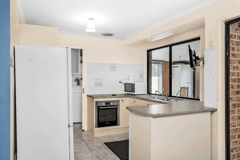 4 Walsh Close, Edensor Park, NSW 2176