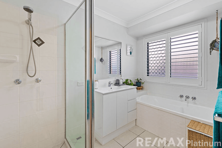 9 Braheem Street, MORAYFIELD, QLD 4506