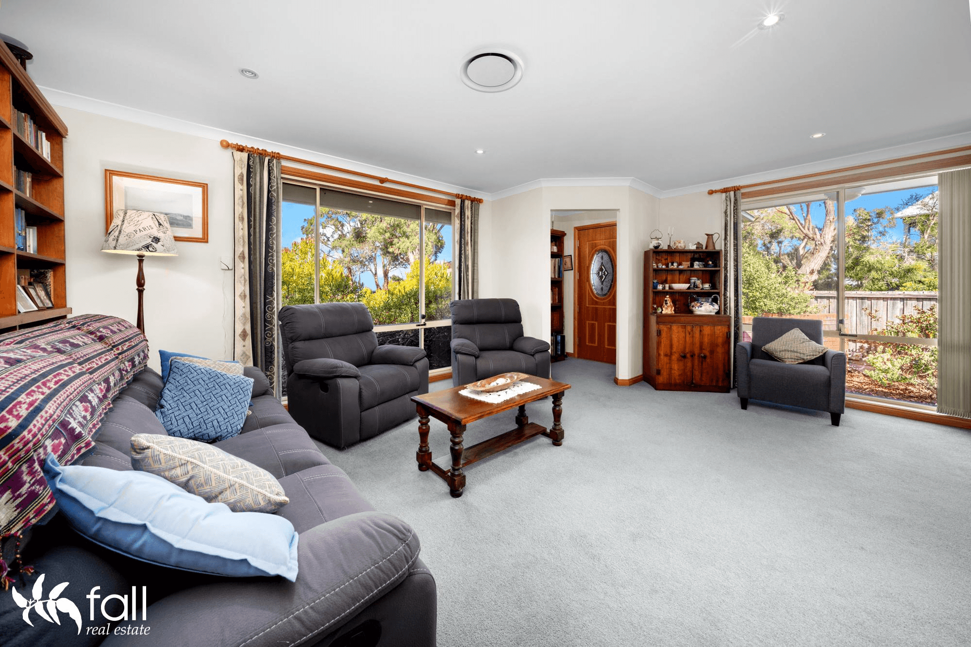 14 Sandy Point Avenue, DODGES FERRY, TAS 7173