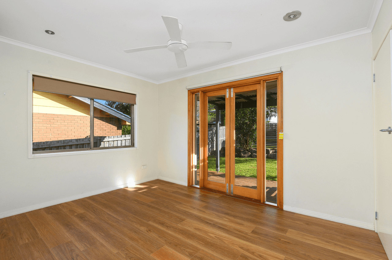 19 Raquel Avenue, SPRINGWOOD, QLD 4127