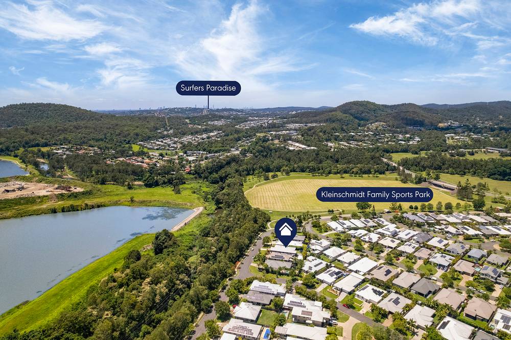 6 Plantation Crescent, MAUDSLAND, QLD 4210