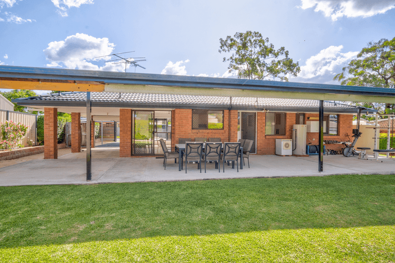 4 TAREE STREET, MARSDEN, QLD 4132