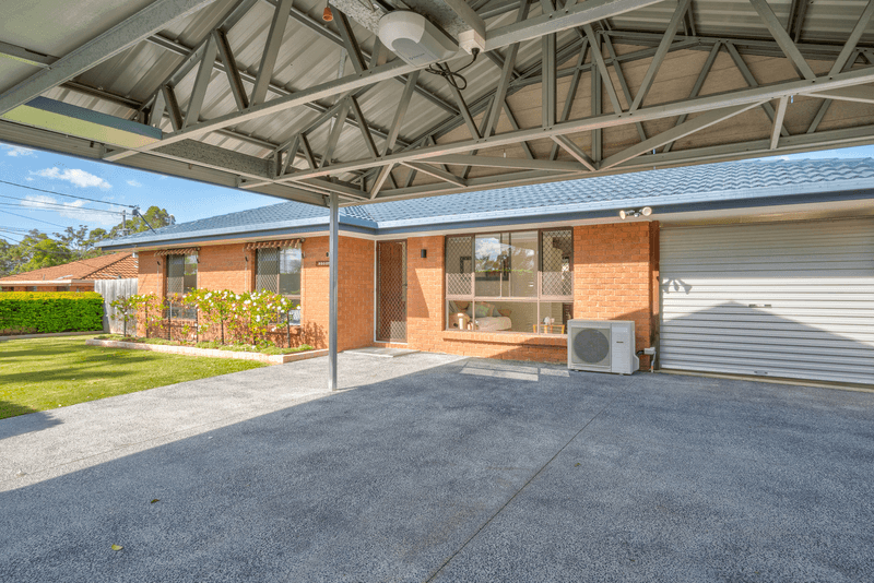 4 TAREE STREET, MARSDEN, QLD 4132