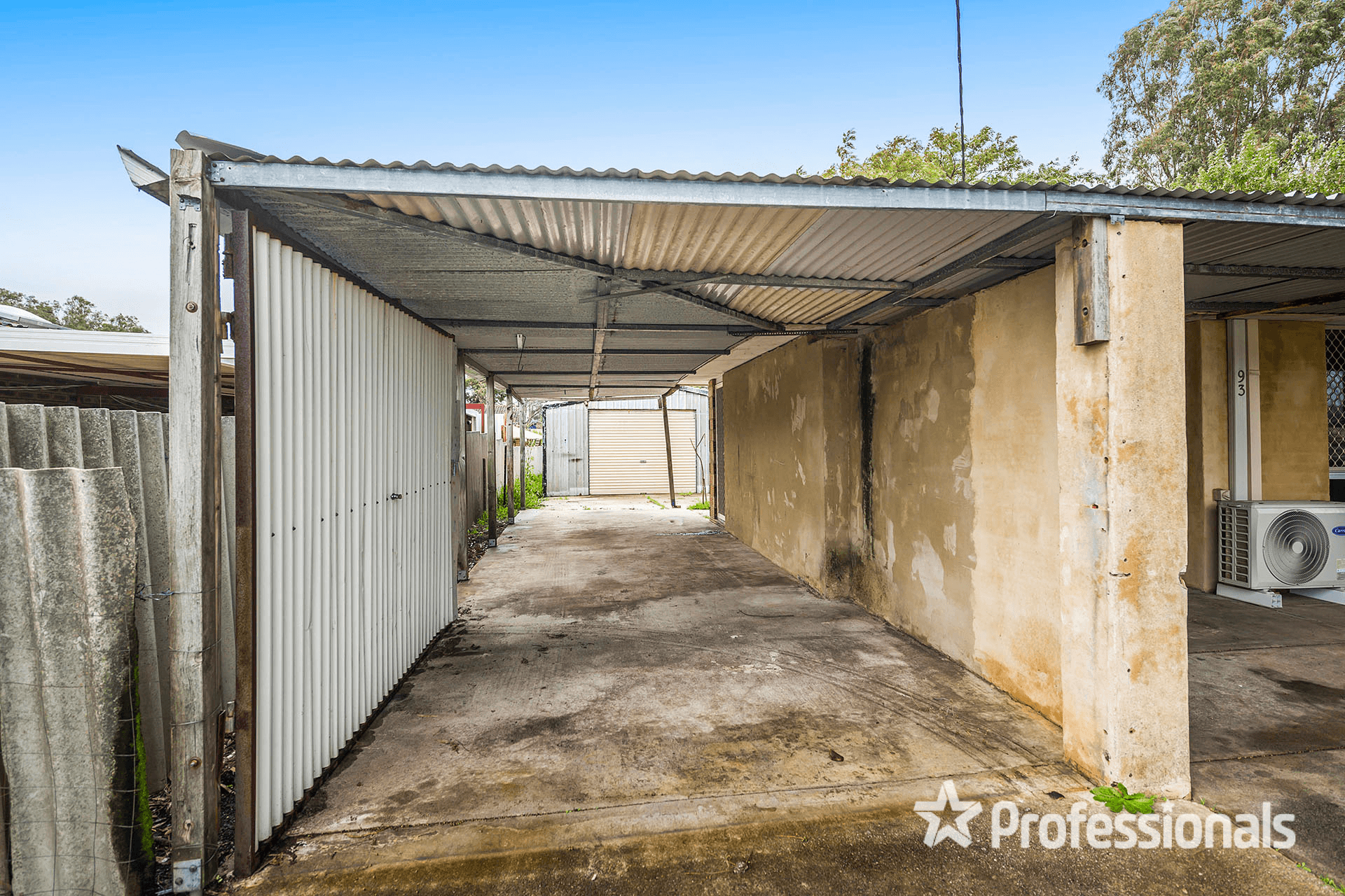 93 Eighth Road, ARMADALE, WA 6112