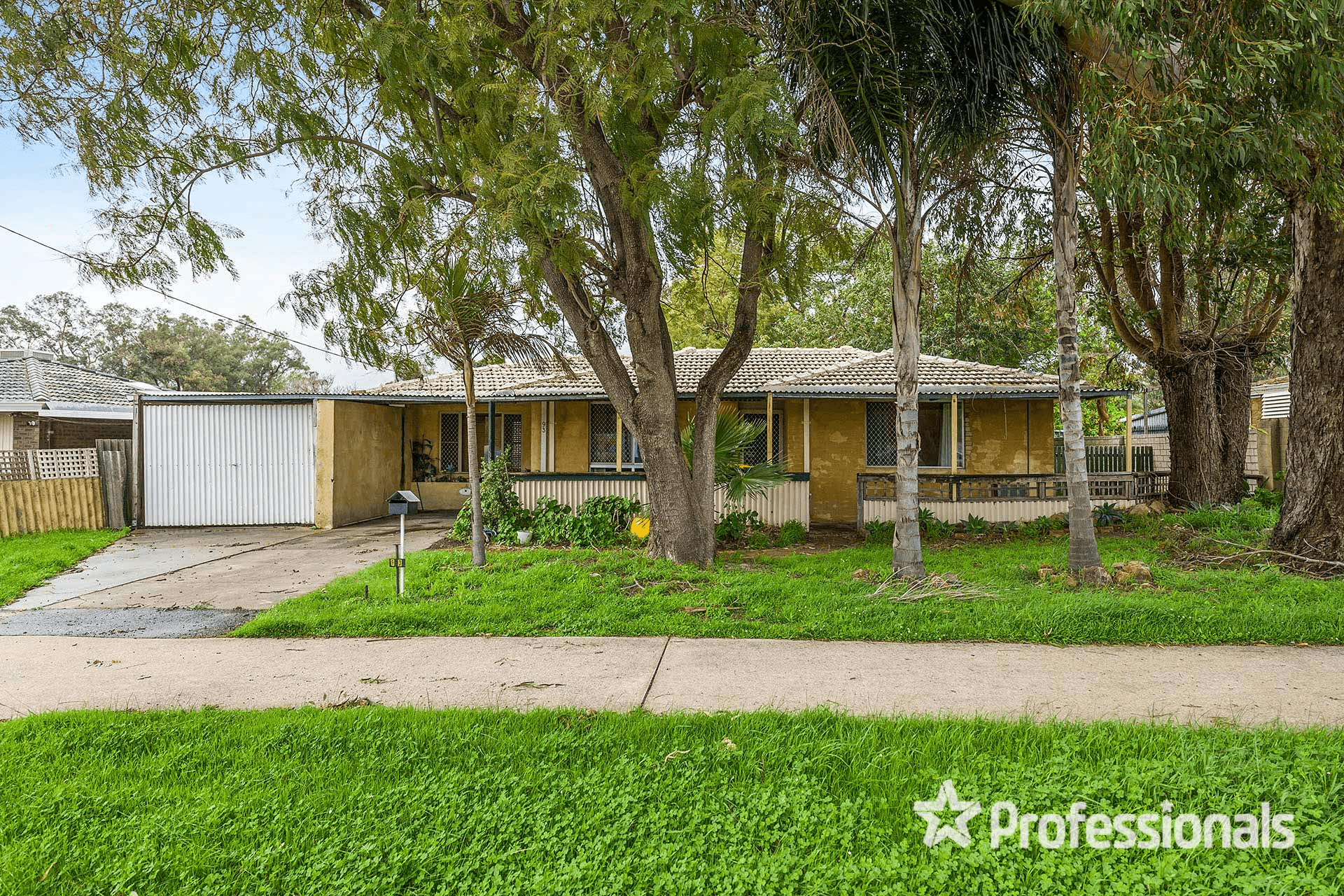 93 Eighth Road, ARMADALE, WA 6112