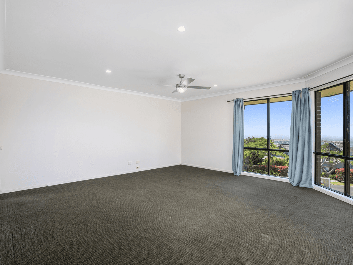 21 Paradise Drive, TAMBORINE MOUNTAIN, QLD 4272