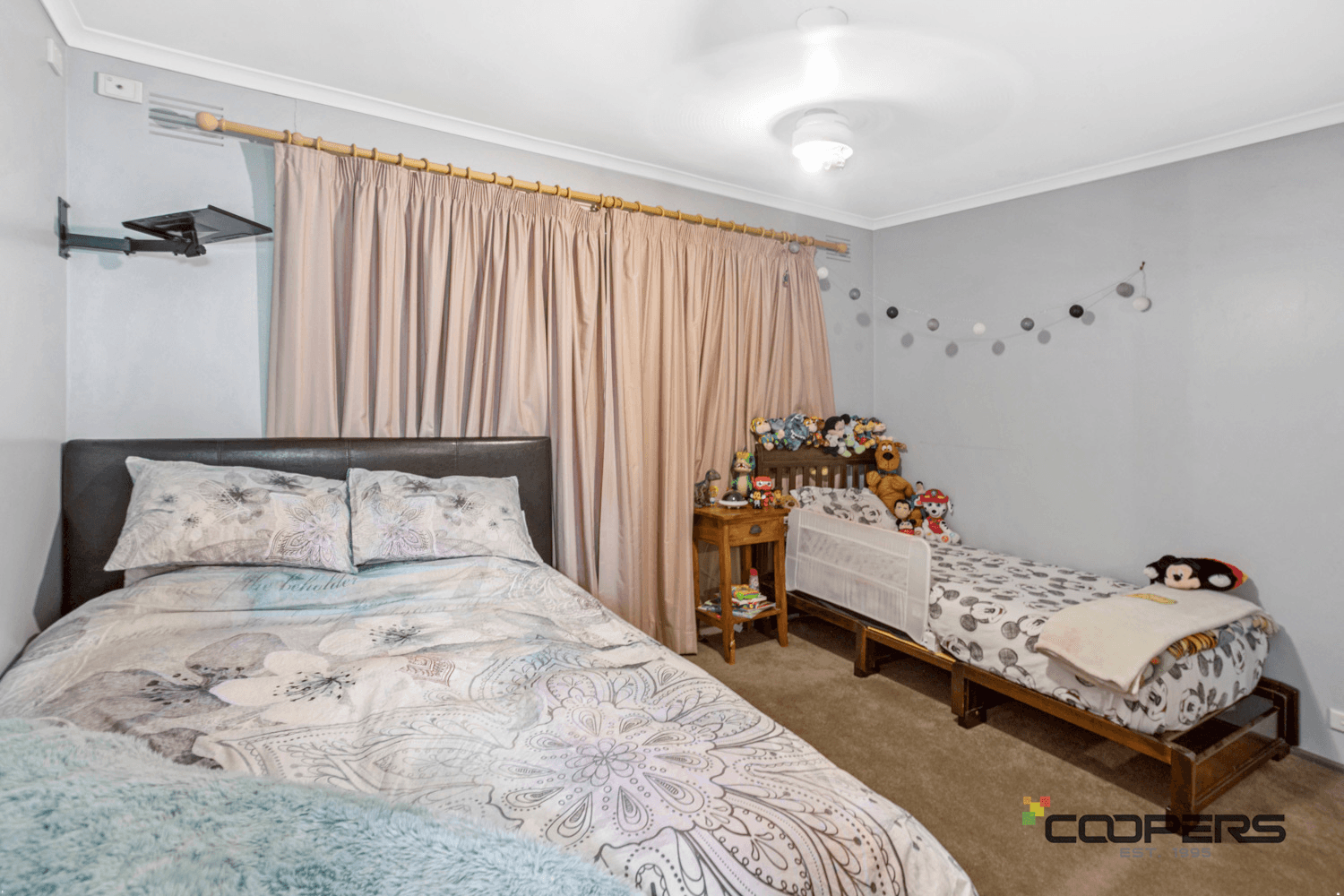 14 Morris St, Melton South, VIC 3338