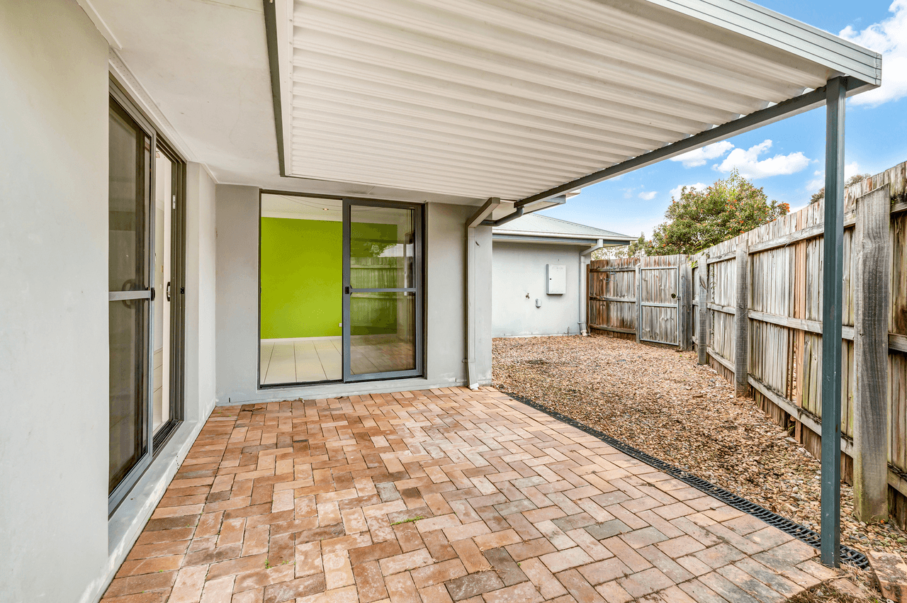 4 Flynn Court, MAUDSLAND, QLD 4210