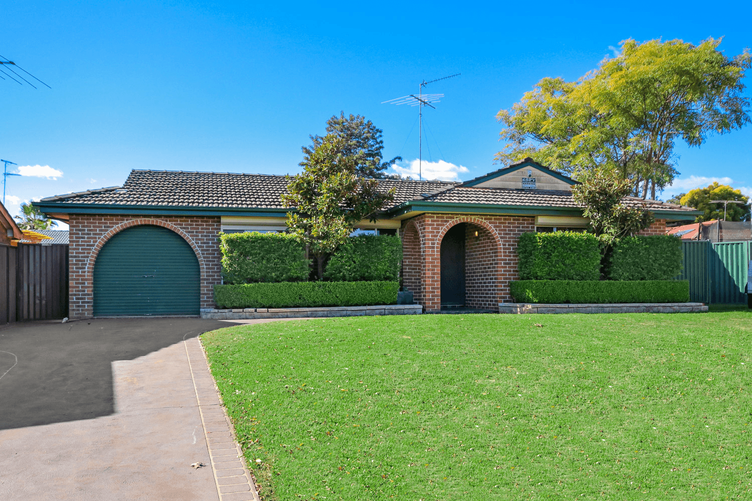 5 Eucumbene Place, St Clair, NSW 2759