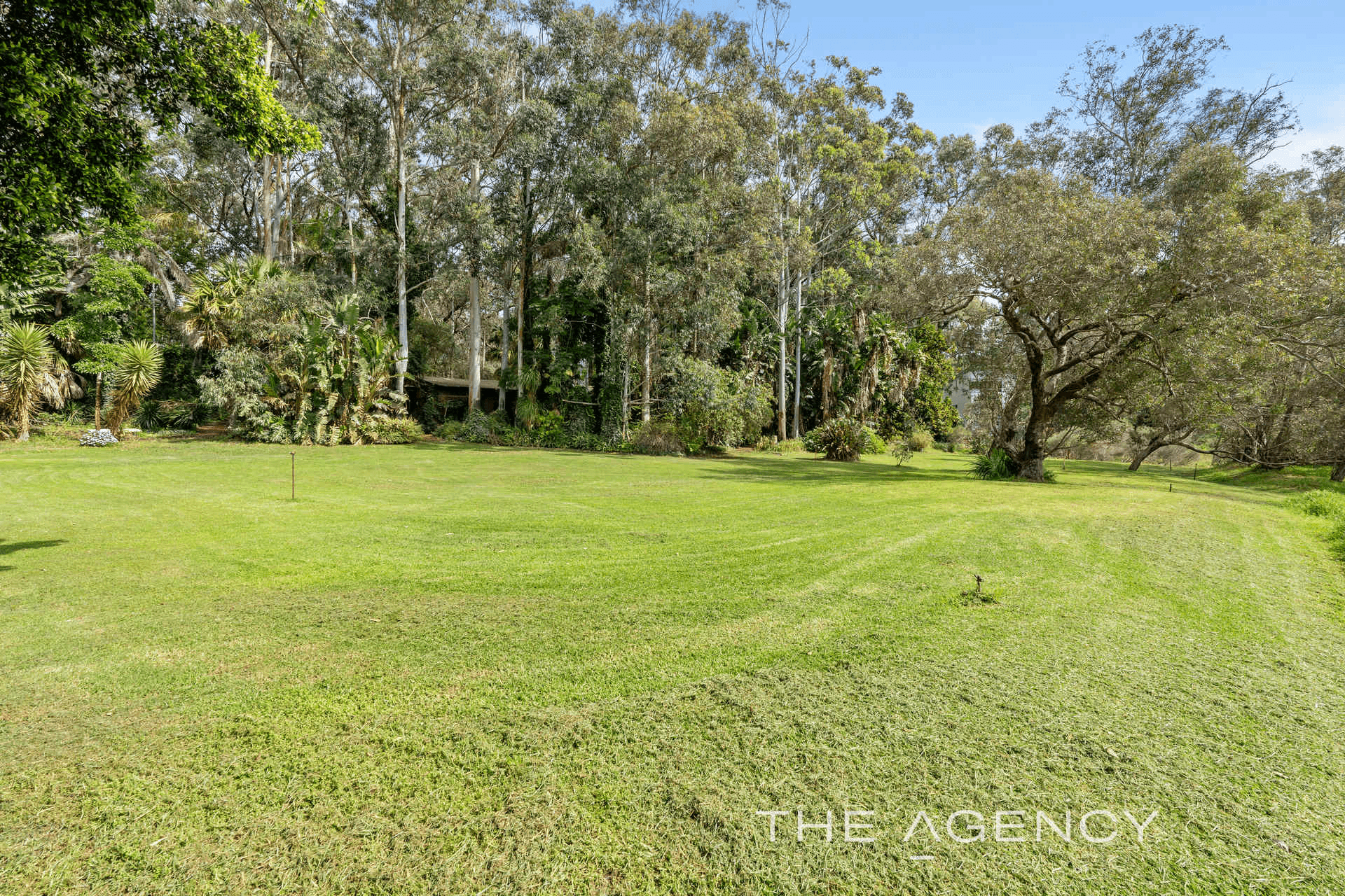 22 Trajanovich Lane, Carabooda, WA 6033