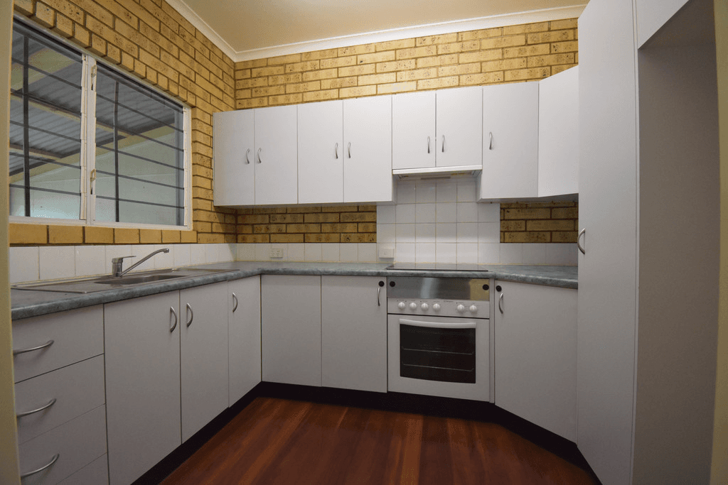 44 Elm Street, BARCALDINE, QLD 4725