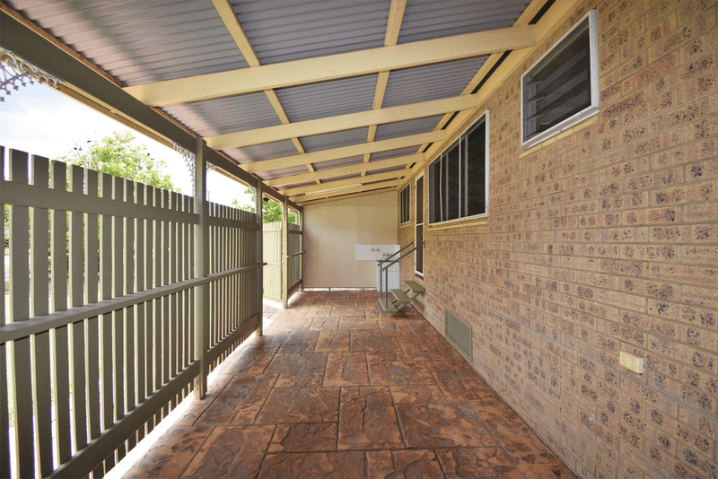 44 Elm Street, BARCALDINE, QLD 4725