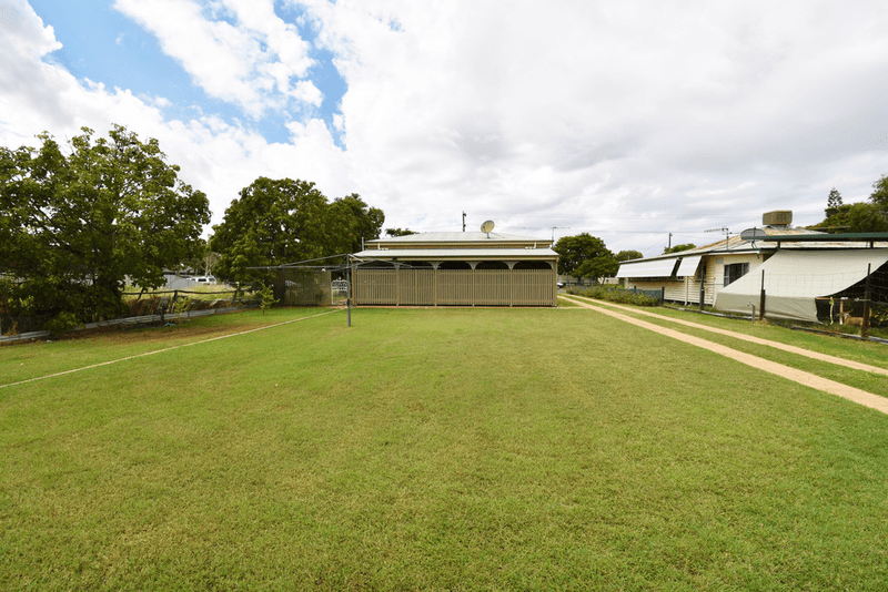 44 Elm Street, BARCALDINE, QLD 4725