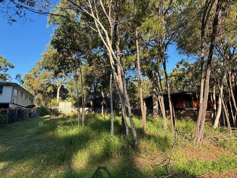 16 Devaney Street, MACLEAY ISLAND, QLD 4184