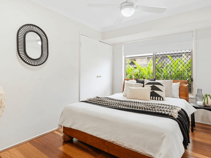 10 Saint Helena Place, TINGALPA, QLD 4173