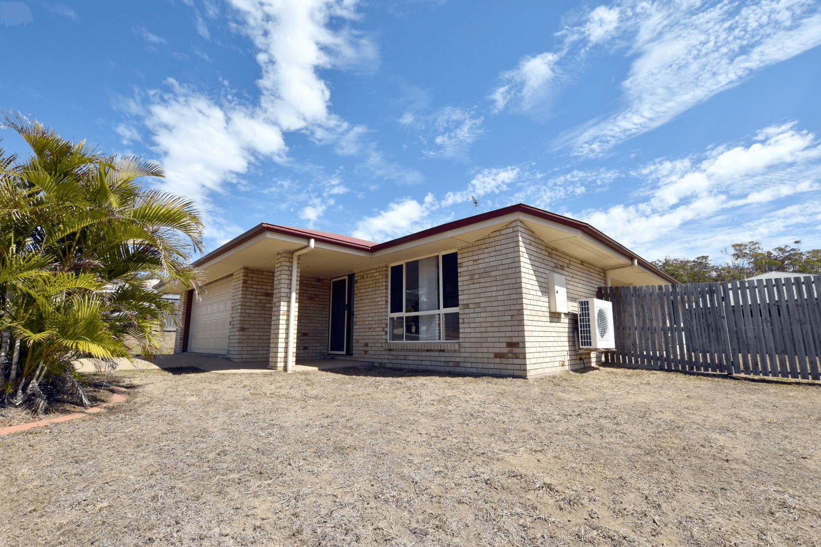 11 Takoko Place, KIRKWOOD, QLD 4680