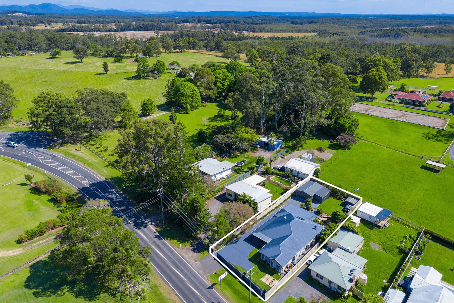 242 John Oxley Drive, THRUMSTER, NSW 2444