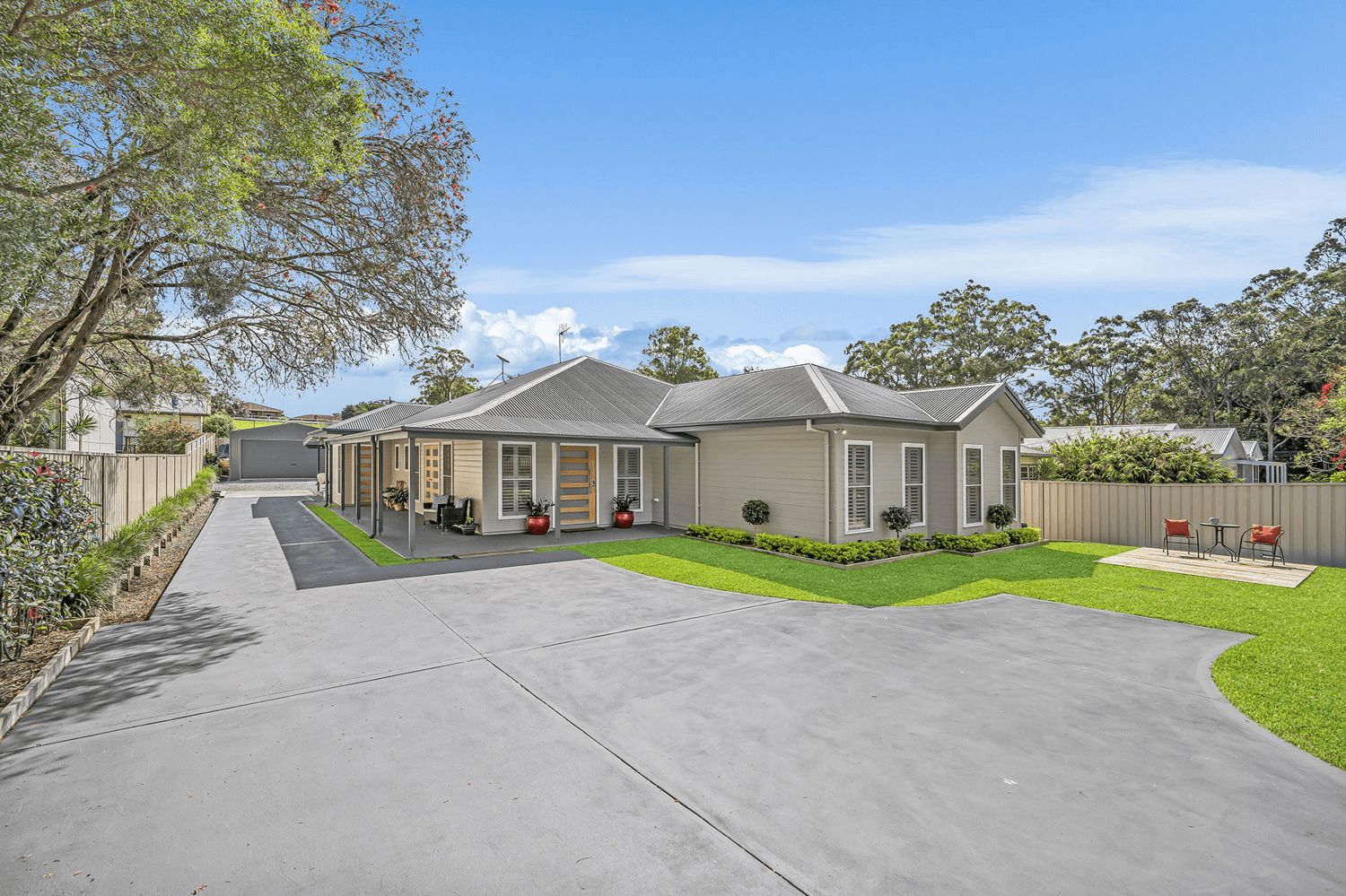 242 John Oxley Drive, THRUMSTER, NSW 2444