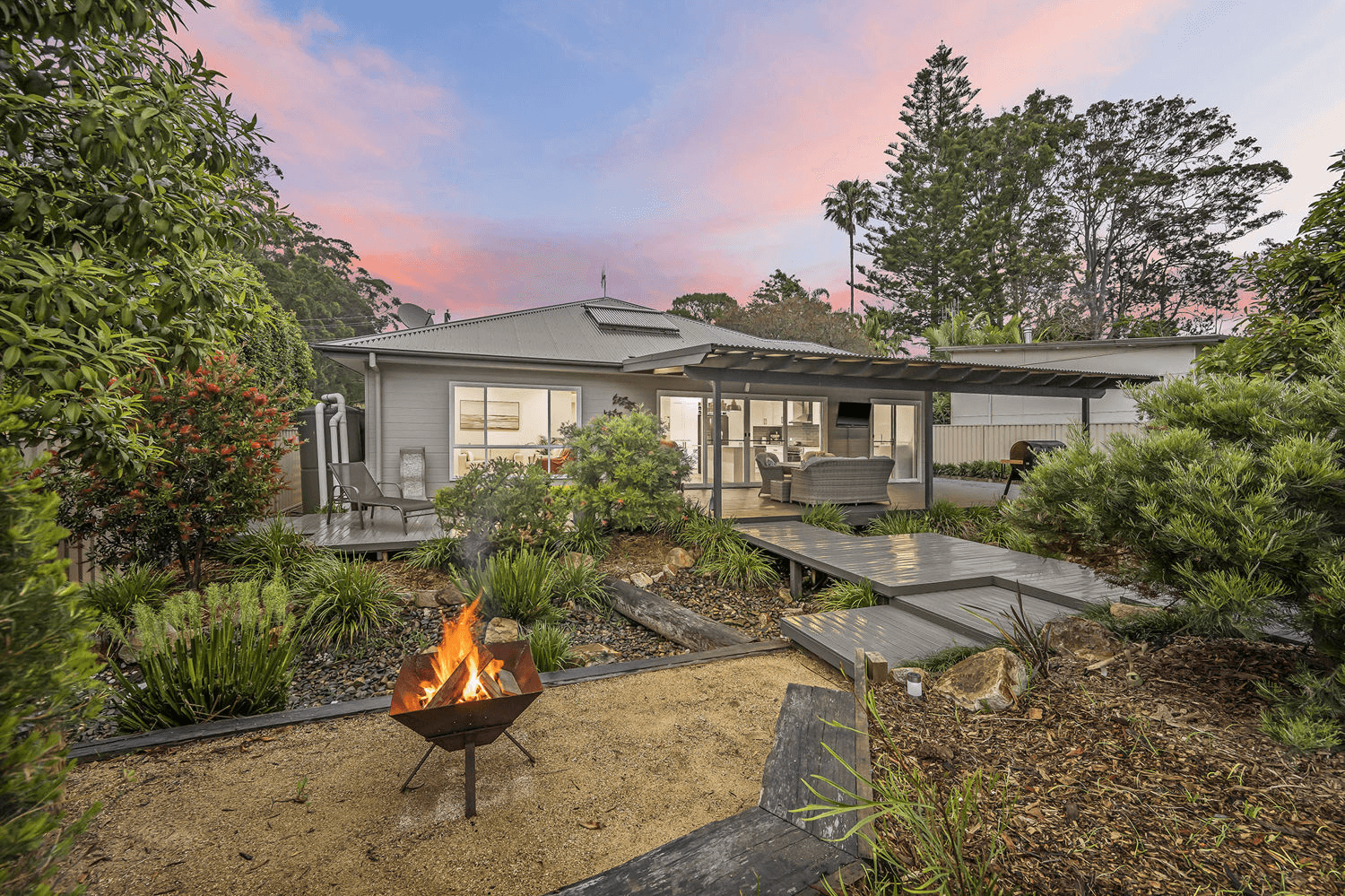 242 John Oxley Drive, THRUMSTER, NSW 2444