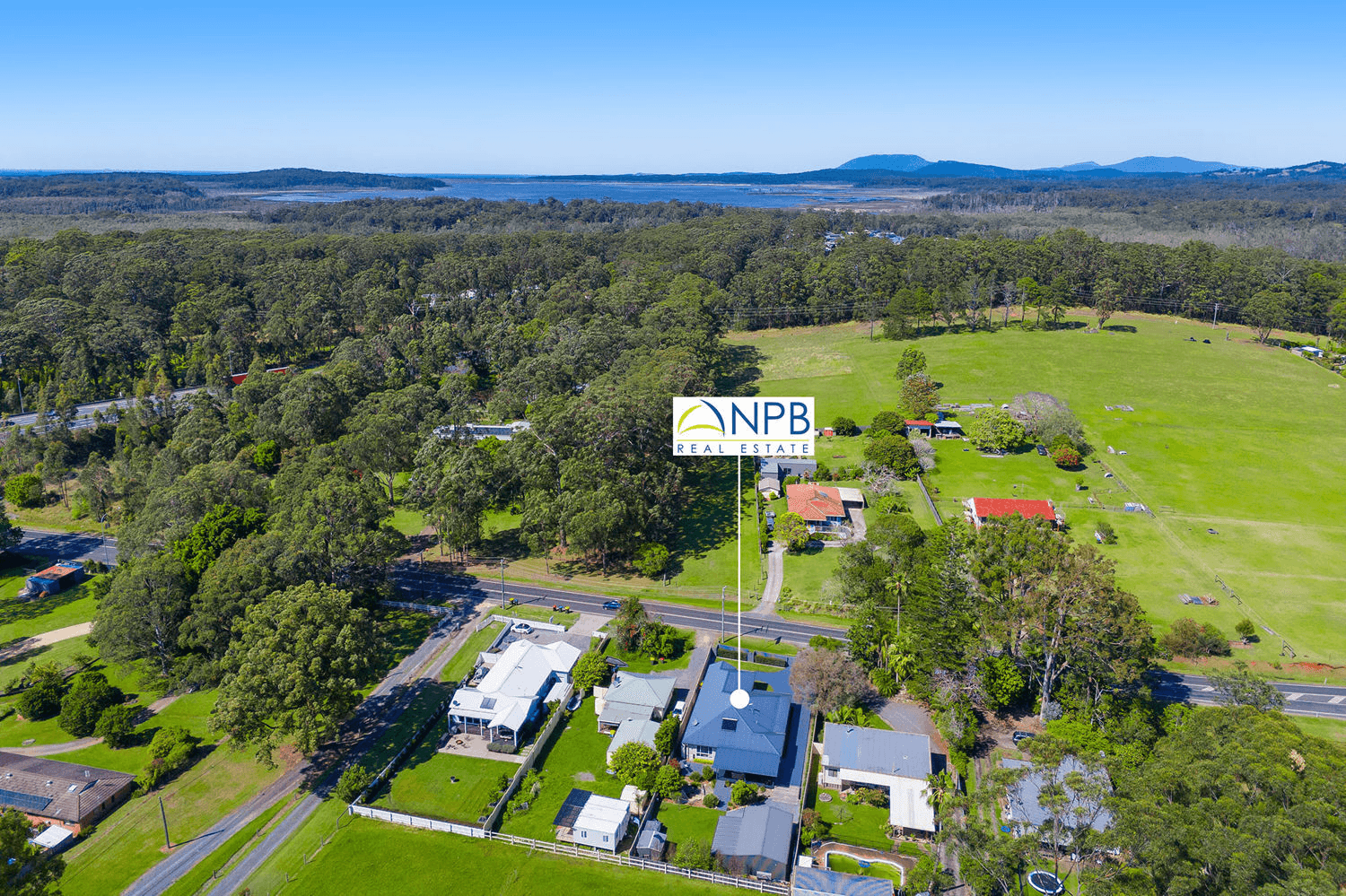 242 John Oxley Drive, THRUMSTER, NSW 2444